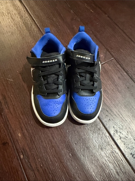 Jordan Other - Jordan Kids Low-Top Sneakers in Black and Blue